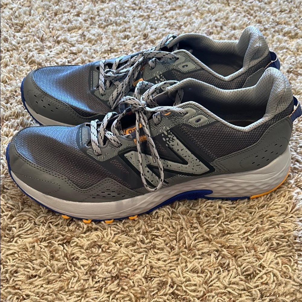 New Balance -Men’s Gray and Blue Athletic Shoes w/ Cushioned Support -Size 10.5D